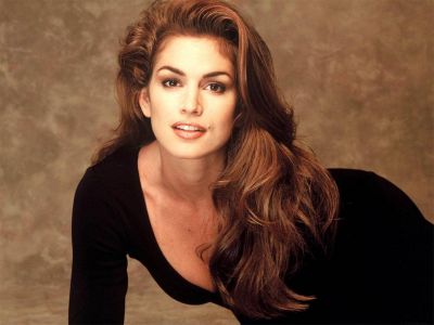 Growing up in the 80's Cindy Crawford was the “it” girl.